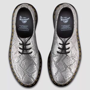 Dr. Martens Metallic Silver Snake-Print Vegan 1461 Loafer Shoes, Women’s 8, RARE